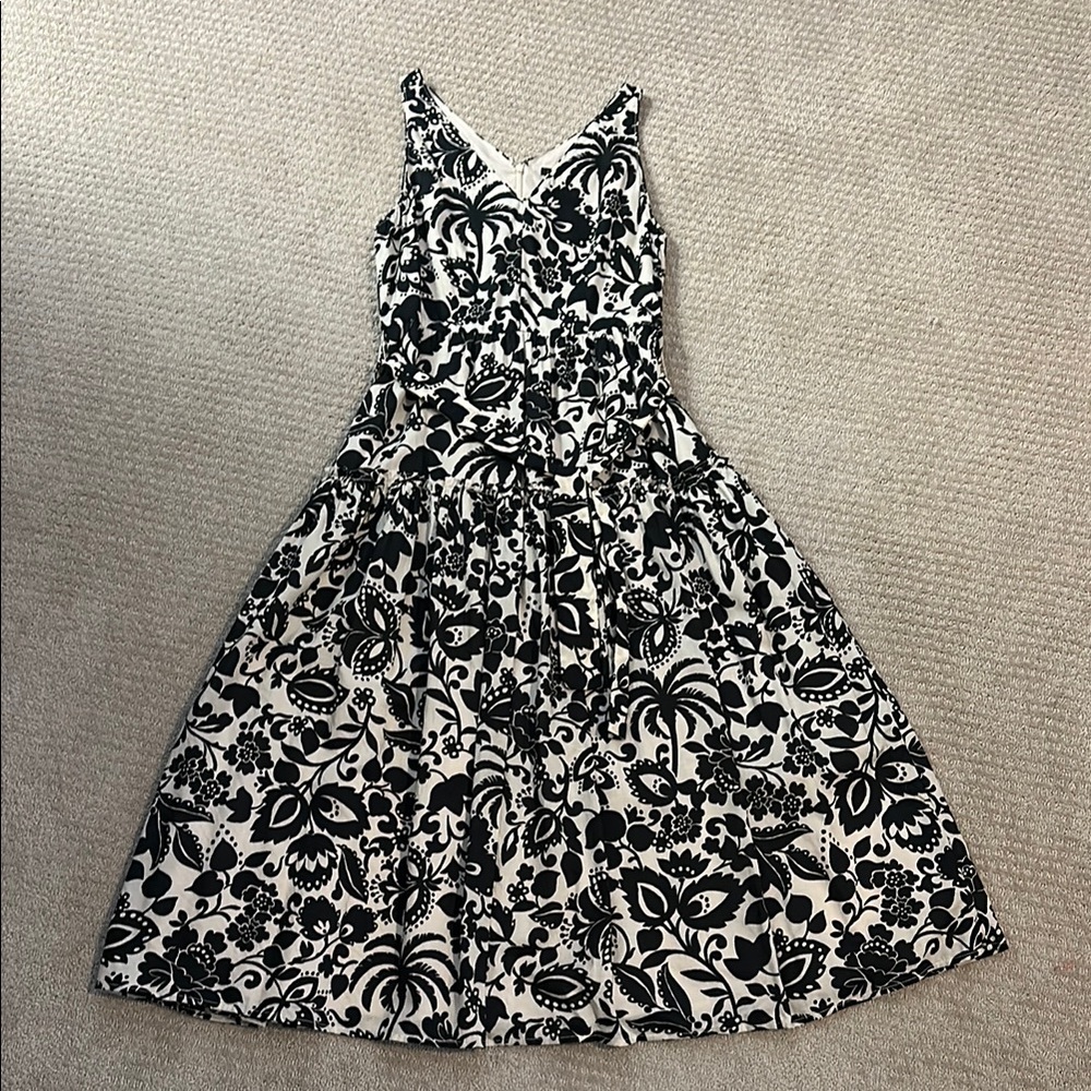 Ann Taylor black and white tropical midi dress